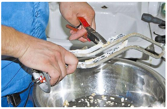 熱水器水垢眾多，清洗很有必要